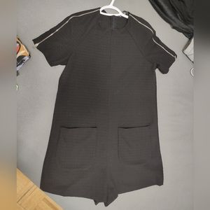 Minimal pocket front black romper, M